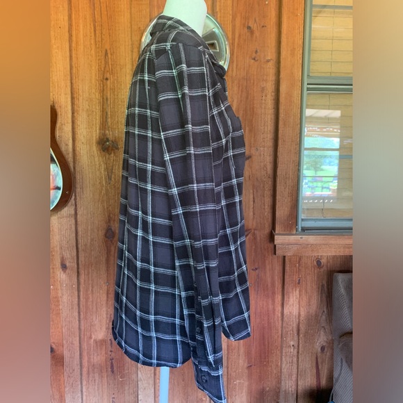 Woolrich Flannel Gray Plaid Button Down Long Sleeve Shirt Size L - Picture 3 of 11